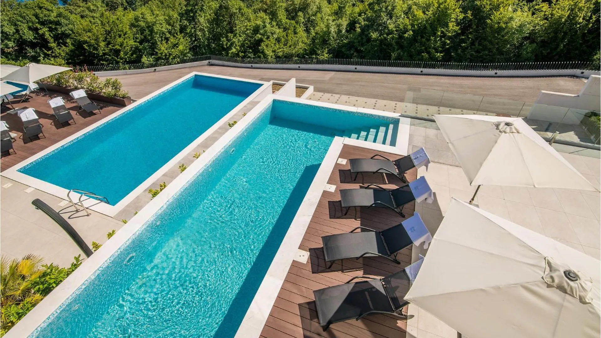 Nice Home In Icici With Swimming Pool