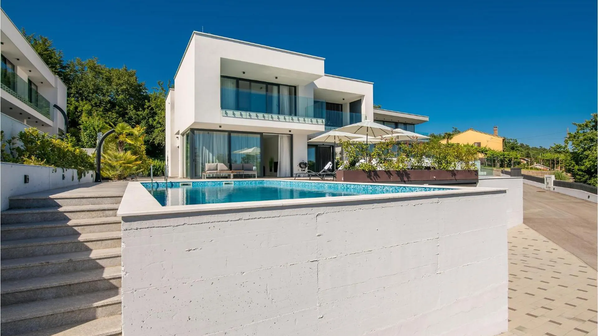 Nice Home In Icici With Swimming Pool 0*,